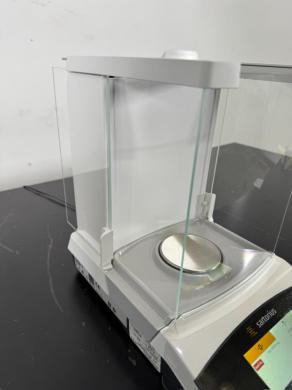 Sartorius Quintix Analytical Balance-cover