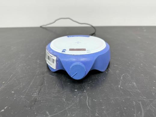 IKA Color Squid (white) Magnetic Stirrer for precise laboratory mixing-cover