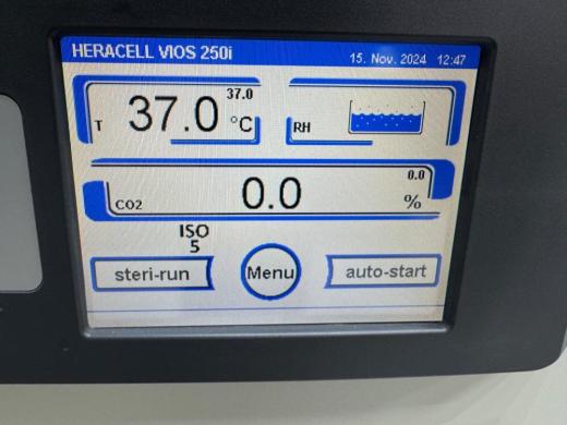 Thermo Scientific Heracell VIOS 250i LK CO2 Incubator for Cell and Tissue Culture-cover