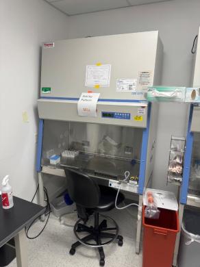 Thermo Fisher Scientific 1300 Series A2 4' Class II Biosafety Cabinet Model 1375-cover