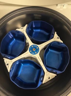 Eppendorf 5910 Ri Refrigerated Benchtop Centrifuge with Touchscreen Interface-cover