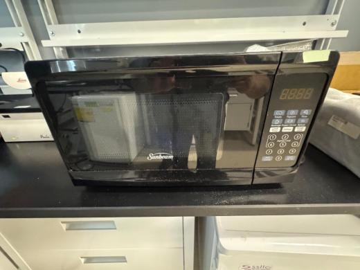 Sunbeam SGCMV807BK-07 Laboratory Microwave Oven with Digital Controls-cover