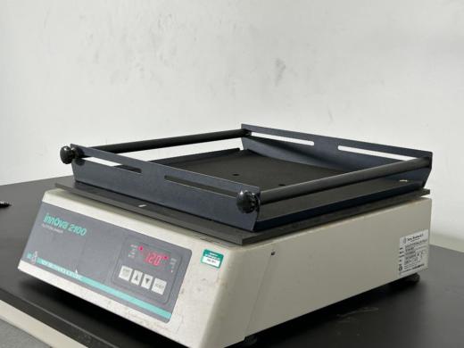 New Brunswick Innova 2100 Open Air Platform Shaker with Adjustable Guard Rails-cover