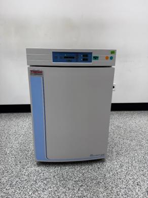Thermo Scientific Forma Series II Model 3110 Water Jacket CO2 Incubator for Cell Culture-cover