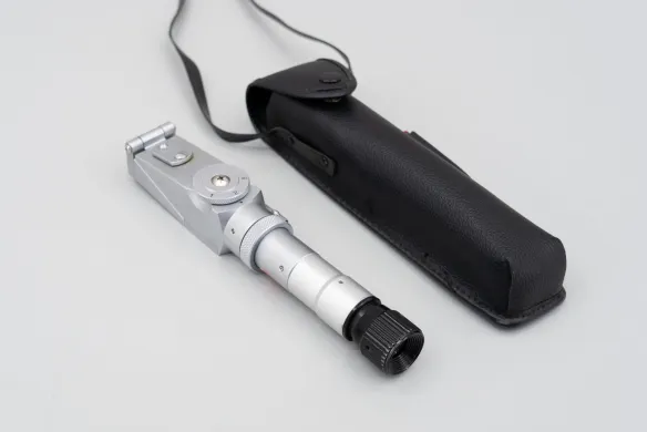 Atago R5000 Portable Handheld Refractometer with Multi-Range Capability
