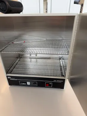 Quincy Labs Model 12E Laboratory Incubator for Cell Culture and Biotech Applications