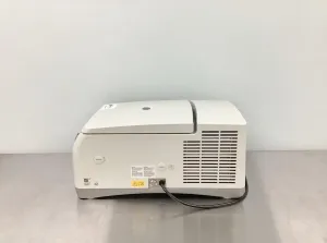Eppendorf 5427R Refrigerated Benchtop Microcentrifuge with FastTemp Cooling, 3 of 11