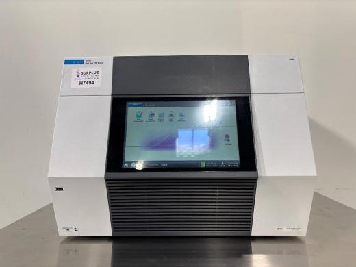 Agilent AriaDx Real-Time PCR System with Integrated Touchscreen and 96-Well Block-cover