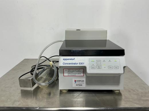 Eppendorf 5301 Vacuum Concentrator for Benchtop Sample Evaporation-cover