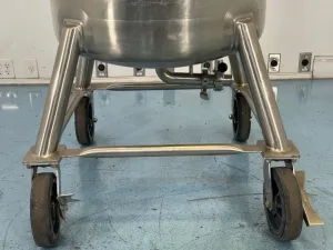 Walker 65 Gallon Stainless Steel Mixing Tank for Laboratory and Bioprocessing Applications, 3 of 4