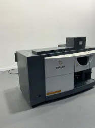 Varian 725-ES ICP Optical Emission Spectrometer for Precise Elemental Analysis, 2 of 6