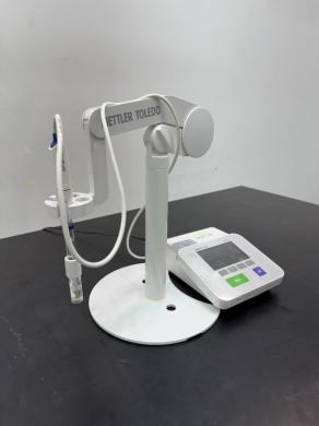 Mettler Toledo SevenCompact S220 Benchtop pH and Ion Selective Electrode Meter-cover