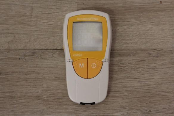 Roche Accutrend Plus Glucose and Lactate Meter-cover