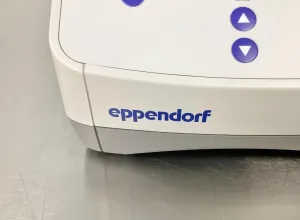 Eppendorf ThermoStat C Programmable Dry Bath Incubator with Multi-Vessel Temperature Control, 8 of 10