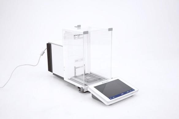 Mettler Toledo XPR204 Analytical Balance, 220 g x 0.1 mg (2021)