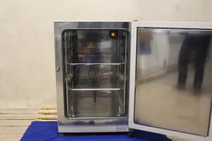 VWR Gravity Convection Incubator, 2 of 5