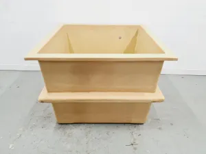 Large Beige Cubic Fibreglass Tank 605L for Laboratory Liquid Storage, 2 of 11