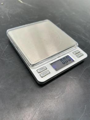 TOP500 Digital Pocket Scale with Stainless Steel Weighing Platform and LCD Display-cover