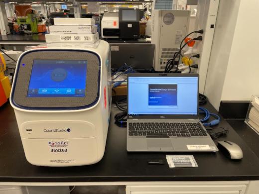 Applied Biosystems QuantStudio 5 Real-Time PCR System (2022 Model)-cover