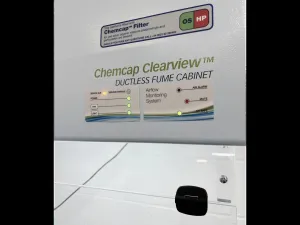 Bigneat Chemcap Clearview Ductless Benchtop Fume Cabinet with LED Lighting and Low Airflow Alarm, 3 of 7