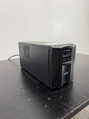 APC Smart-UPS 1500 Tower Uninterruptible Power Supply with LCD and Rear Outlet Bank-cover
