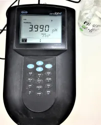Hach SensION 4 Portable pH-ISE Meter with Electrode Support, 2 of 9