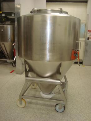 Bohle Mobile 1400 Liter Capacity Stainless Steel Tote for Laboratory and Bioprocessing Use-cover