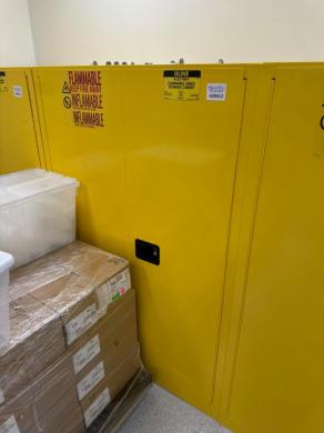 ULINE 90 Gallon Flammable Liquid Storage Cabinet-cover