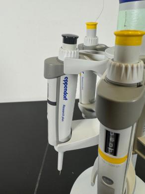 Eppendorf Research Plus Single-Channel Pipette Set with Rotating Stand (6 Units)-cover