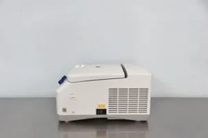 Eppendorf 5425R Refrigerated Microcentrifuge for Temperature-Sensitive Sample Processing, 3 of 13
