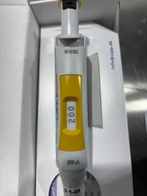 Capp Bravo 200 µL Manual Micropipette for Precision Liquid Handling