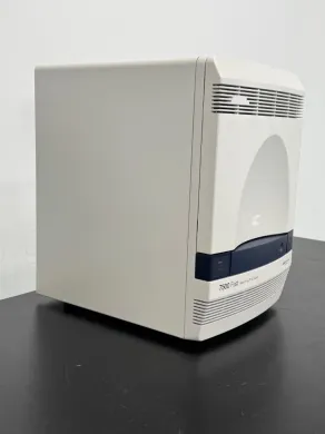 Applied Biosystems 7500 Fast Real-Time PCR System for Rapid Quantitative PCR Analysis