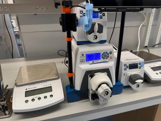 Repligen KrosFlo KR2i Tangential Flow Filtration (TFF) System with Integrated Software and Scales-cover