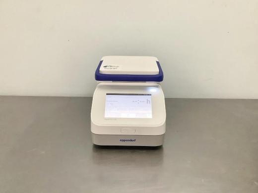 Eppendorf MasterCycler X40 Gradient Thermal Cycler with 96-Well Capacity-cover