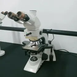 Leica DM2500 Multihead 5-Headed Teaching Microscope System, 3 of 8