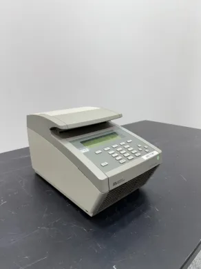Applied Biosystems 2720 Thermal Cycler for PCR Amplification with Heated Lid