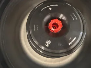 Eppendorf 5910R Refrigerated Benchtop Centrifuge for Temperature-Controlled Sample Processing, 2 of 3