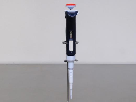 Gilson PIPETMAN L Variable Volume Manual Air Displacement Pipette, 0.5 to 10 µL-cover