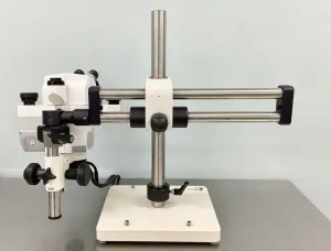 Zeiss Discovery V12 Motorized Stereo Zoom Microscope with 12:1 Zoom Ratio, 4 of 20