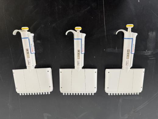 Thermo Scientific Finnpipette F1 Multichannel Pipettes (3-Pack, 5-50 µl)-cover