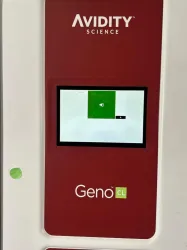 Avidity Geno CL Laboratory Ultrapure Water Purification System with Touchscreen Interface, 3 of 4