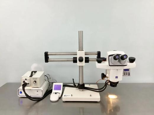 Zeiss Discovery V12 Motorized Stereo Zoom Microscope with 12:1 Zoom Ratio-cover