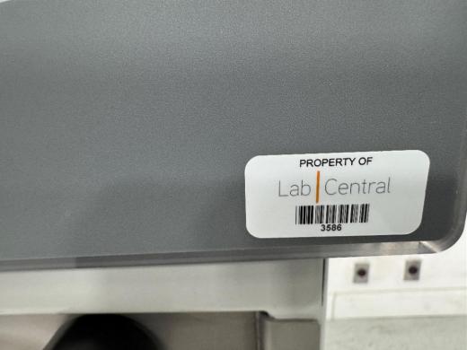 Labconco FreeZone Model 711212110 Benchtop Freeze Dryer with 12L Collector and Touchscreen Control-cover