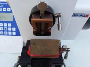 Medite A550 Rotary Microtome, 3 of 5