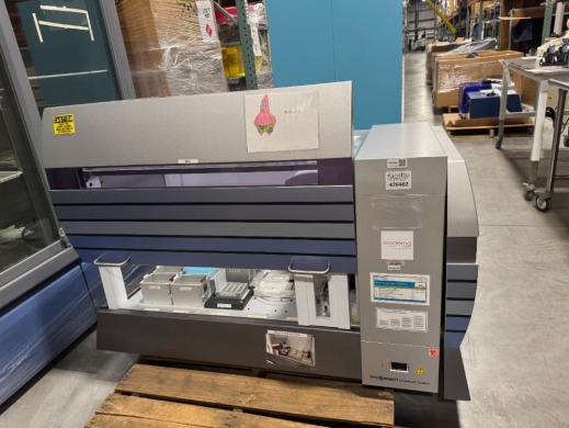 Qiagen Bio Robot 8000 Automated Liquid Handling System with Universal Platform-cover