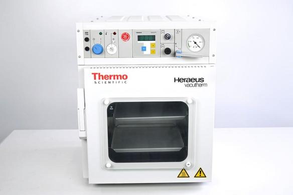 Heraeus Vacutherm VT6025 25 L Vacuum Drying Oven, 200 °C-cover
