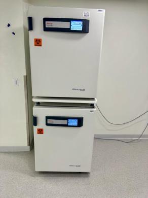 Thermo Scientific HERAcell Vios 250i LK Double Stack CO2 Incubator for Cell Culture-cover