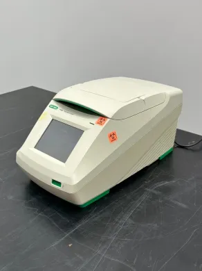 Bio-Rad T100 Thermal Cycler