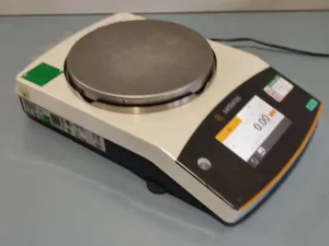 SARTORIUS QUINTIX 1102 1CFR Precision Balance, 2 of 11