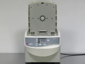 Beckman Coulter Microfuge 20 Benchtop High-Speed Centrifuge, 4 of 8